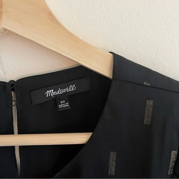 Madewell Metallic Jacquard Puff Sleeve Top - Picture 10 of 16